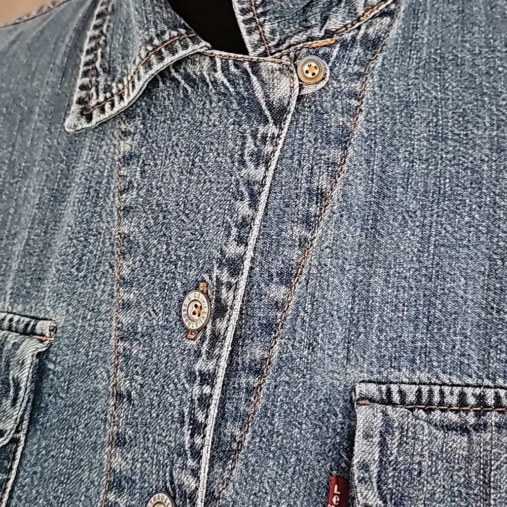 Levi's Dry Goods Vintage Denim Button Down Shirt - Picture 8 of 10
